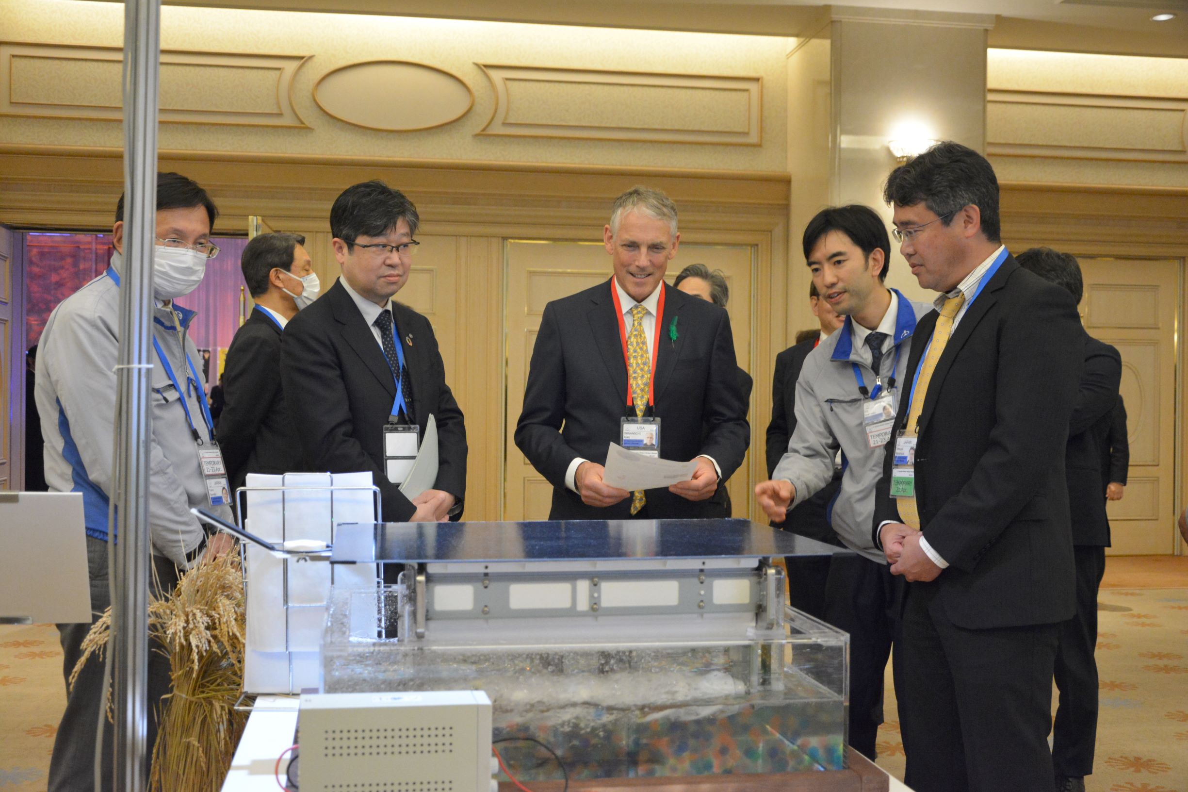 G7宮崎農業大臣会合に出展 アイガモロボと電動モーアSXGE2を展示いたし