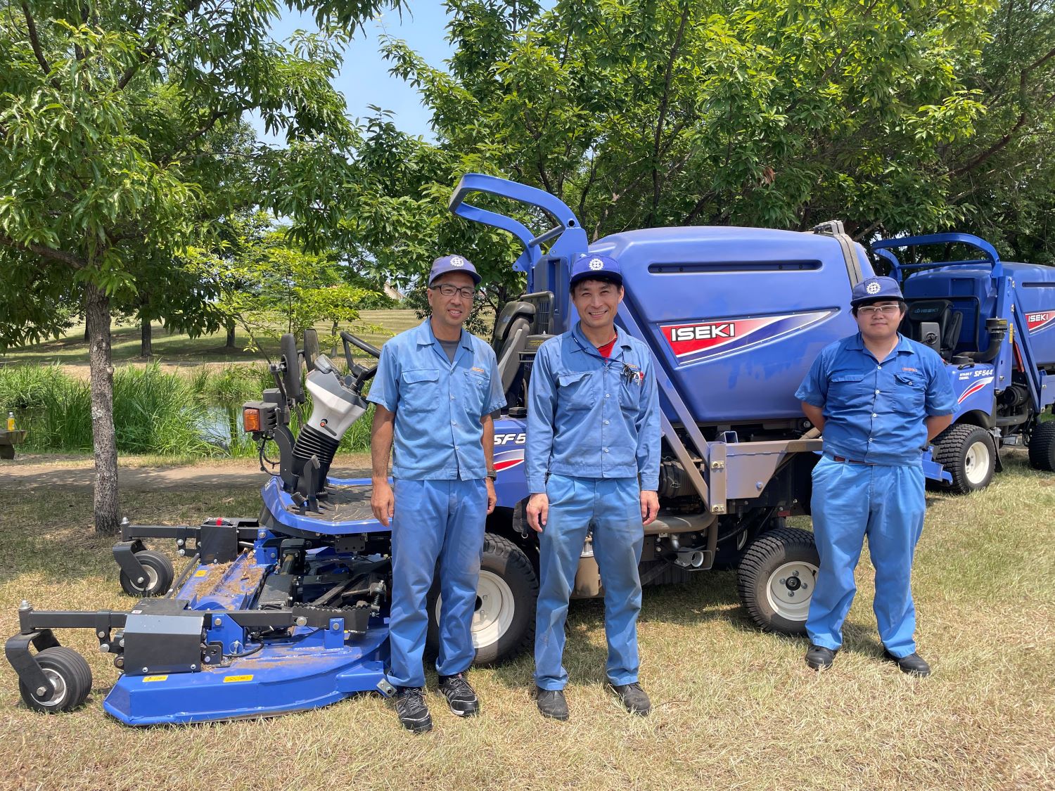 「松山市パークサポーター」として重信川緑地（森松・浮穴地区）の芝刈り清掃美化活動を実施しました