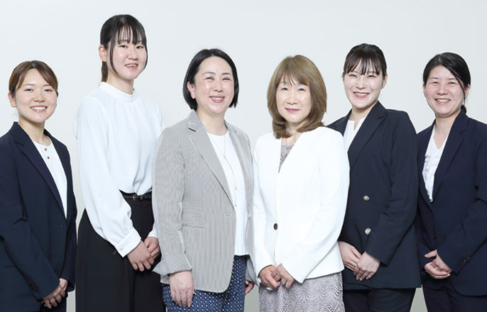 Employee roundtable discussion