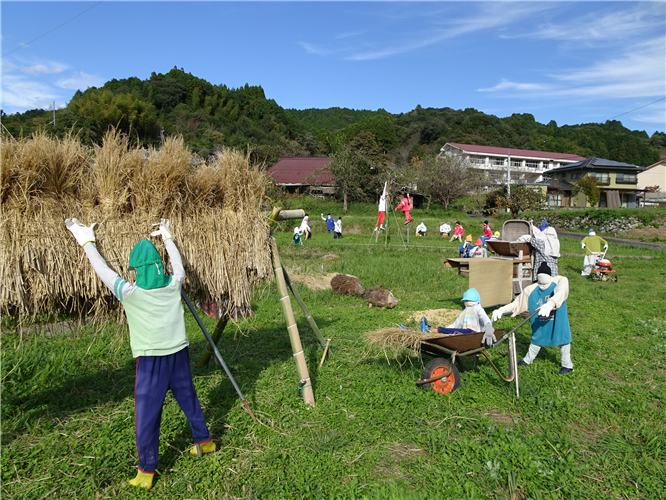 【ご紹介!】昭和の風情「松梅かかし村」（佐賀市大和町）